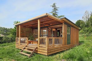 cottage bois naturiste france